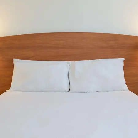 Akena Nantes - Ouest 2*