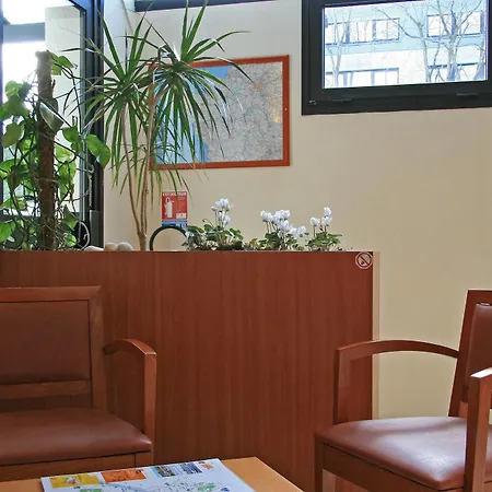 Akena Nantes - Ouest Hotel