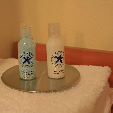 Akena Nantes - Ouest Hotel 2*