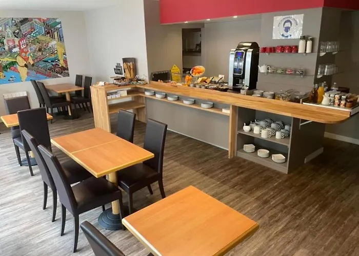 Akena Nantes - Ouest Hotel 2*