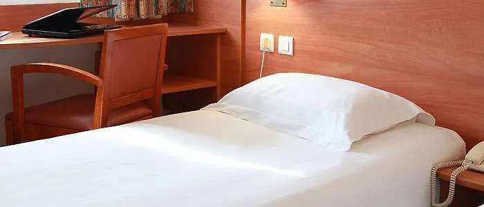Hotel Akena Nantes - Ouest 2*